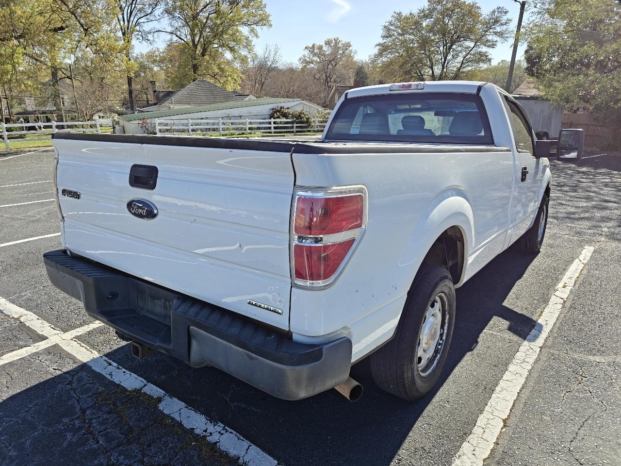 Ford F-150 2WD Reg Cab 126" XL 2014