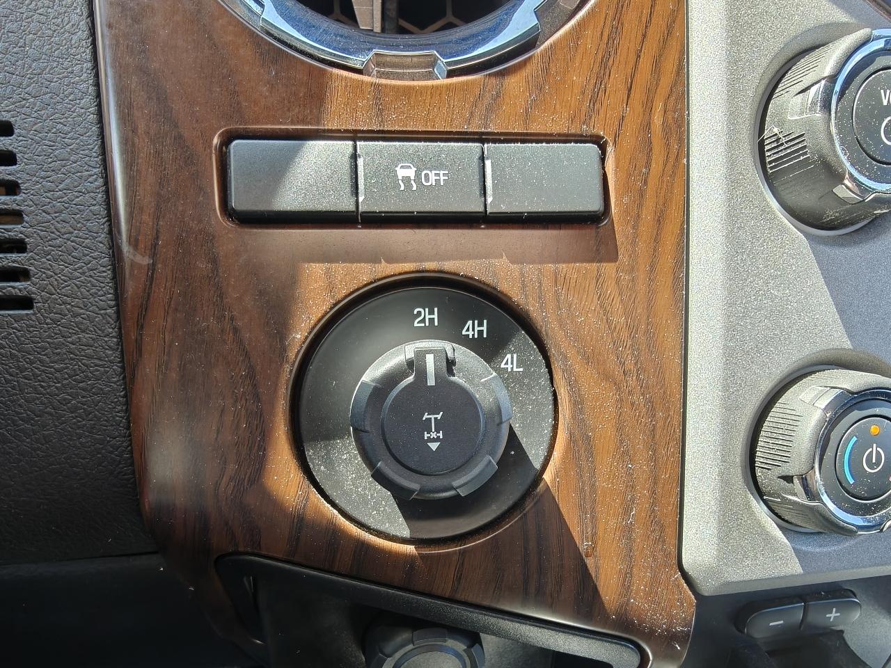 Ford F-250 SD XLT Crew Cab Long Bed 4WD 2014