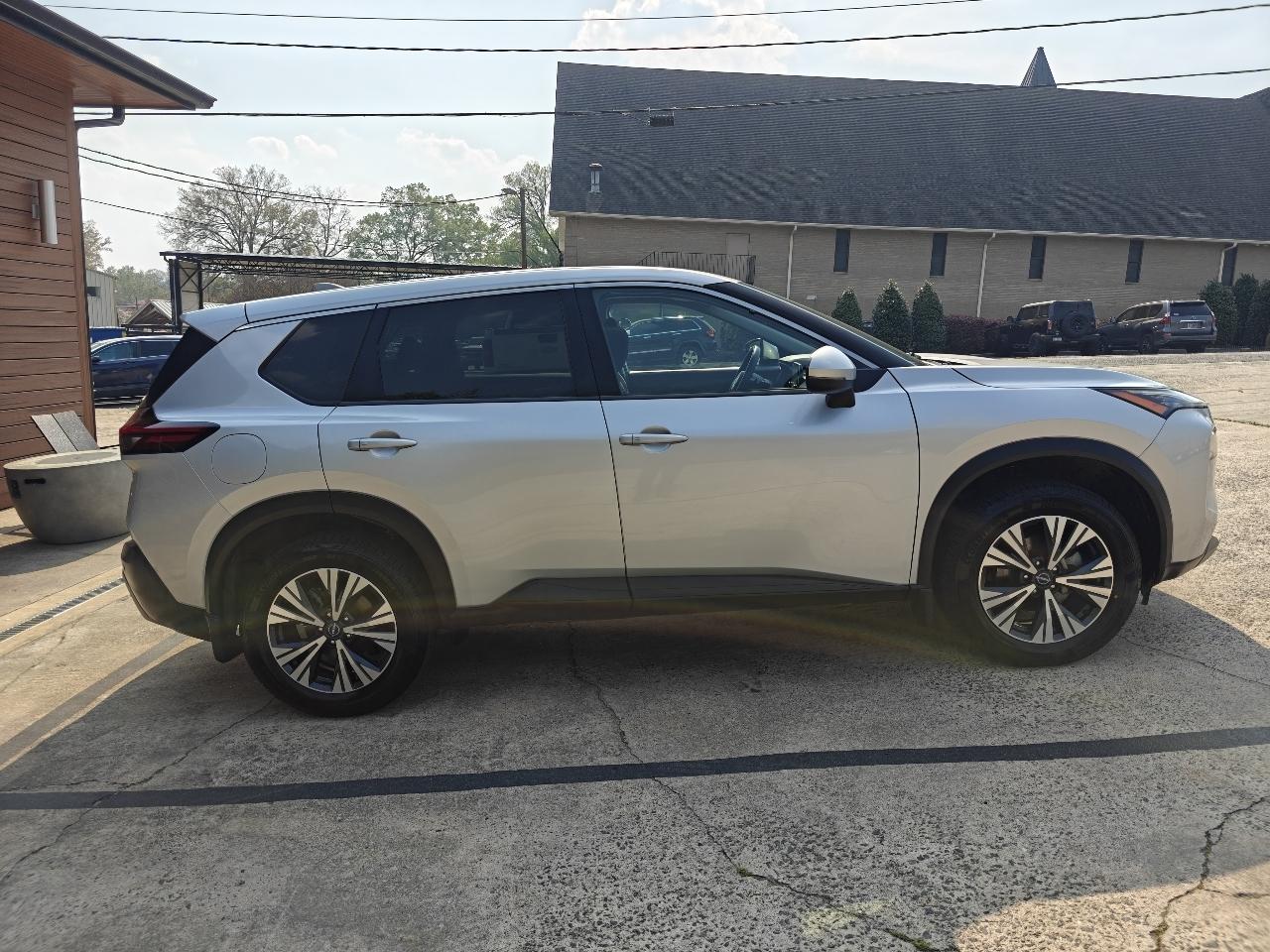 Nissan Rogue SV 2022