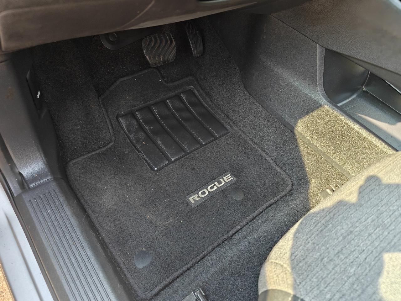 Nissan Rogue SV 2022