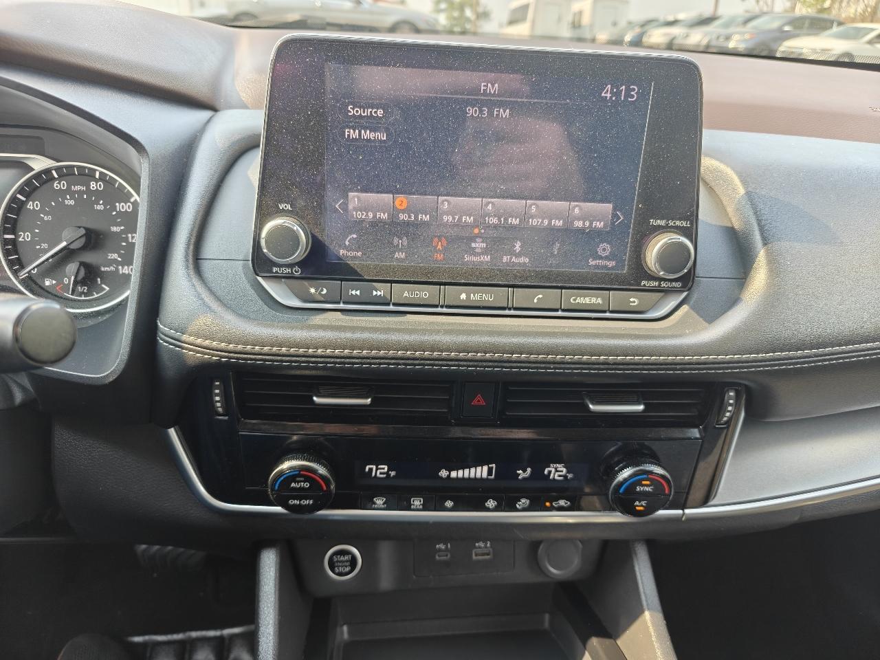 Nissan Rogue SV 2022