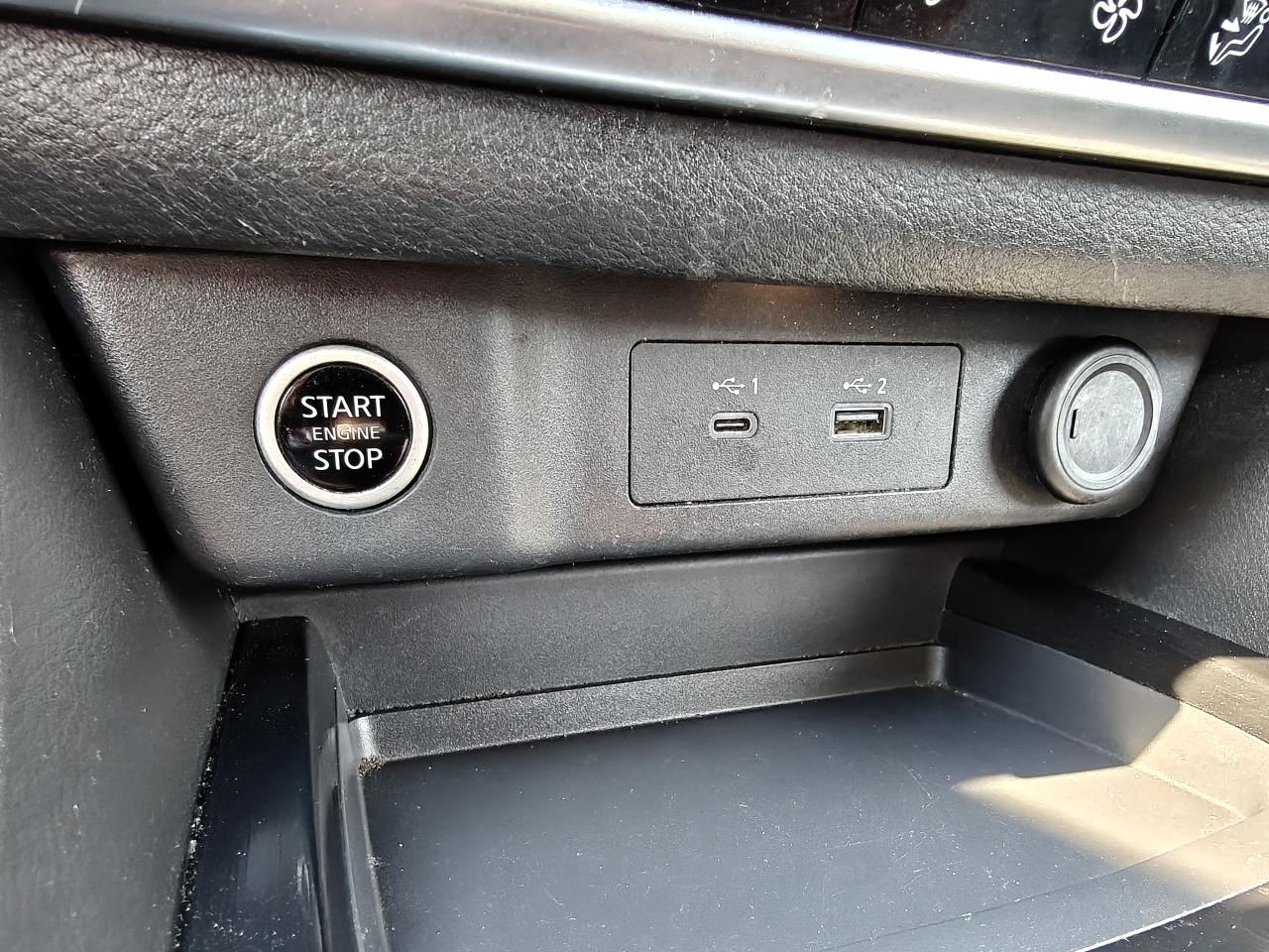 Nissan Rogue SV 2022