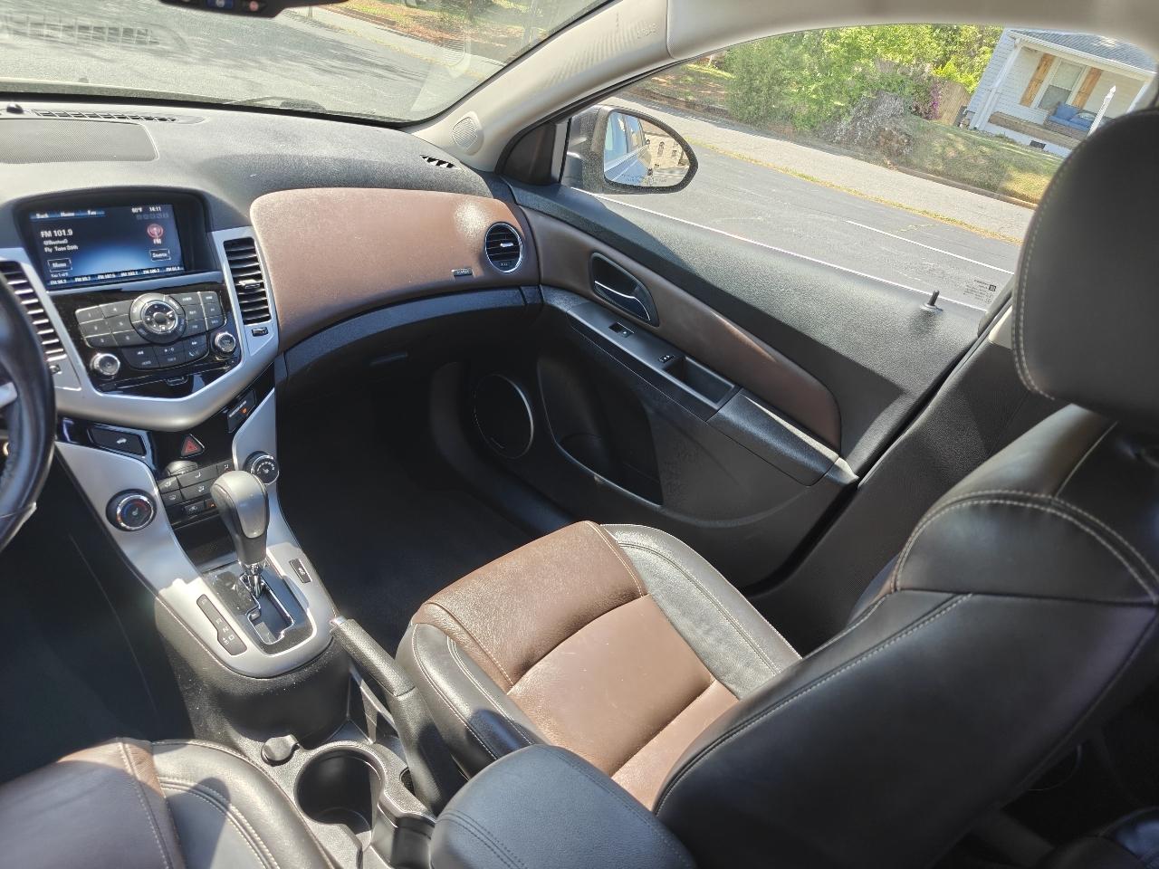 Chevrolet Cruze 2LT Auto 2015