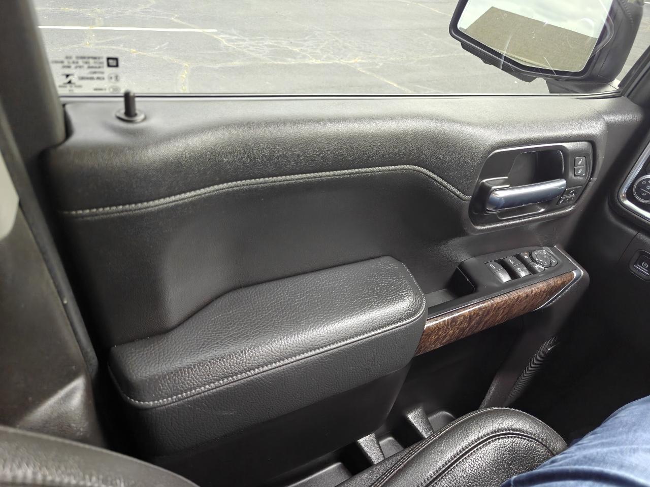 GMC Sierra 1500 Denali Crew Cab Long Box 4WD 2020