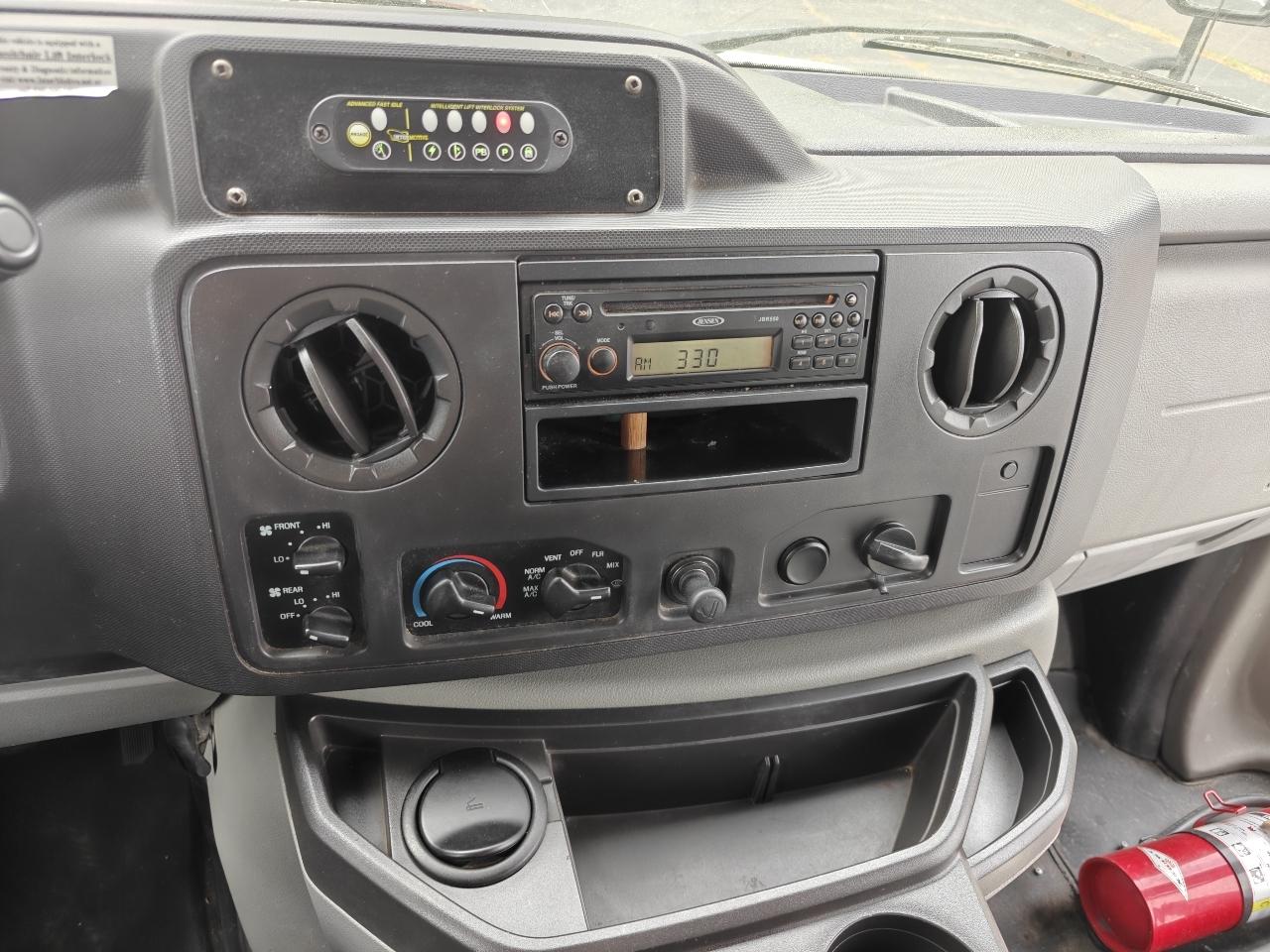 Ford Econoline E350 2011