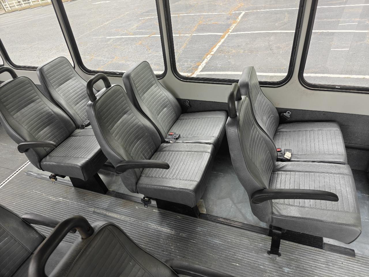 Ford Econoline E350 2011