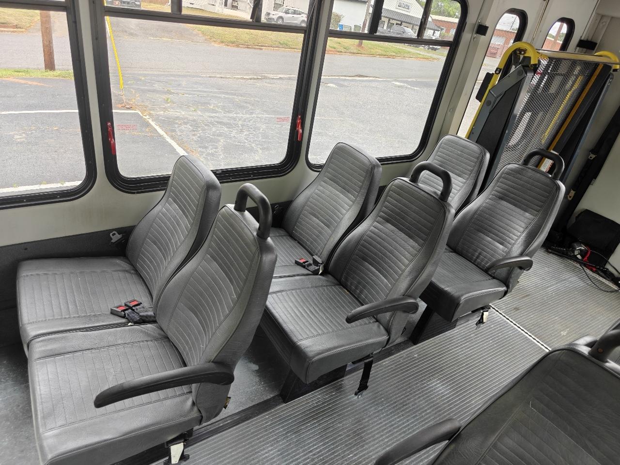 Ford Econoline E350 2011