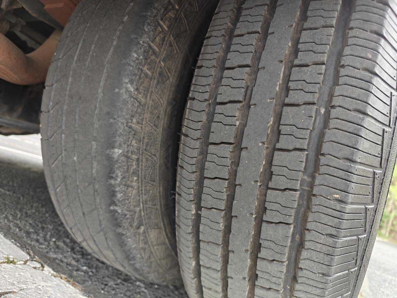 Ford Econoline E350 2011