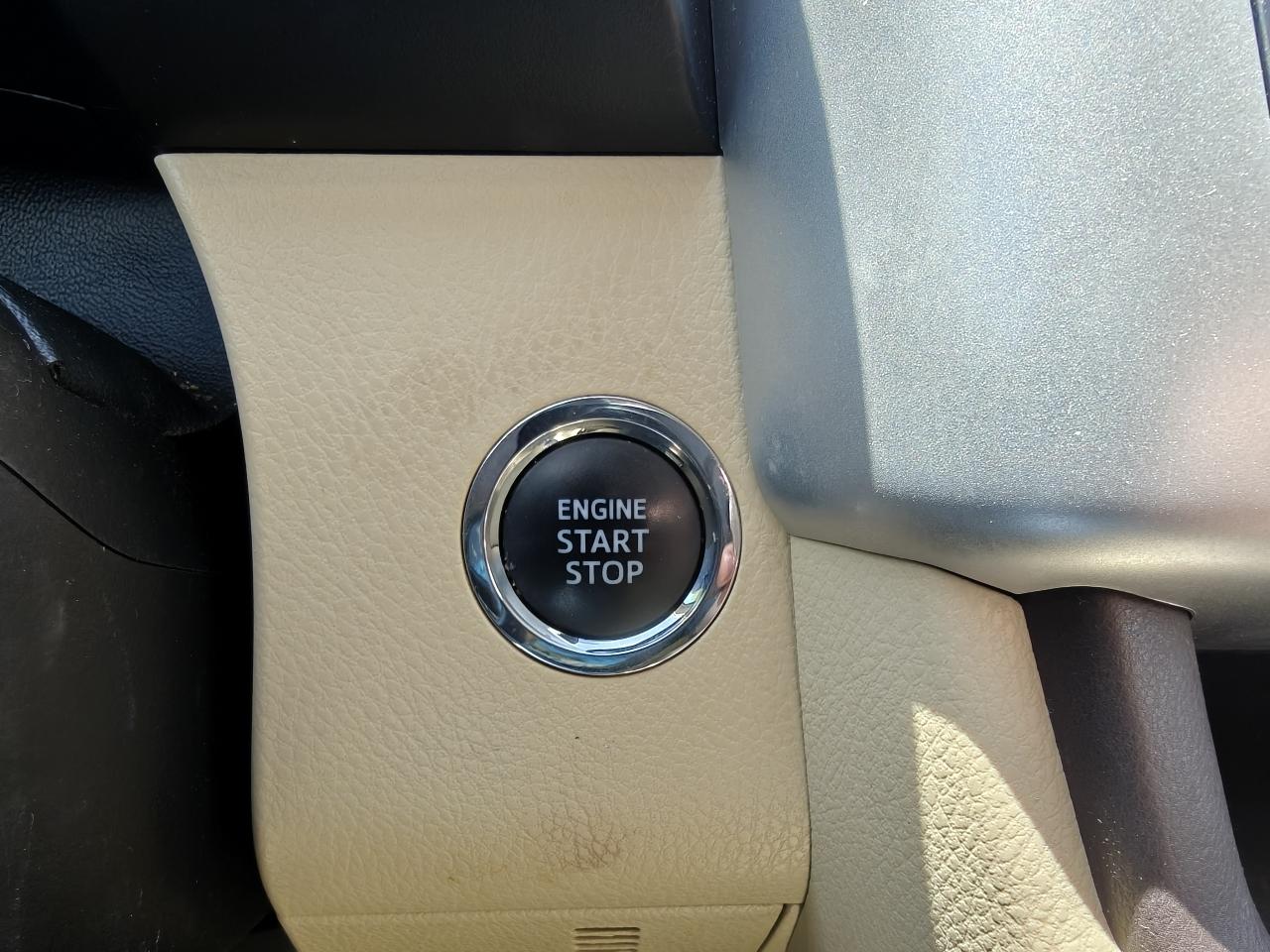 Toyota Highlander SE FWD V6 2019