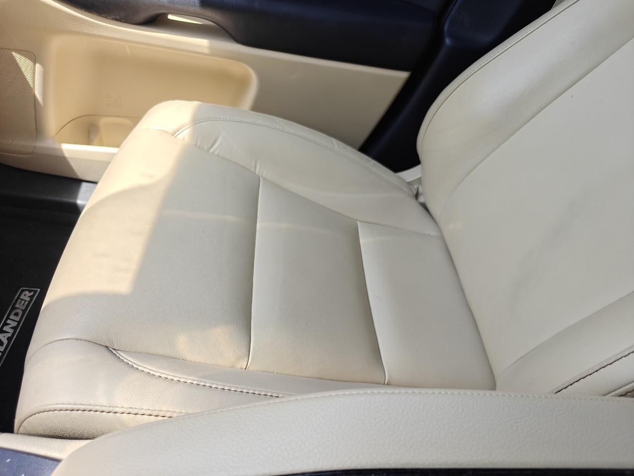 Toyota Highlander SE FWD V6 2019