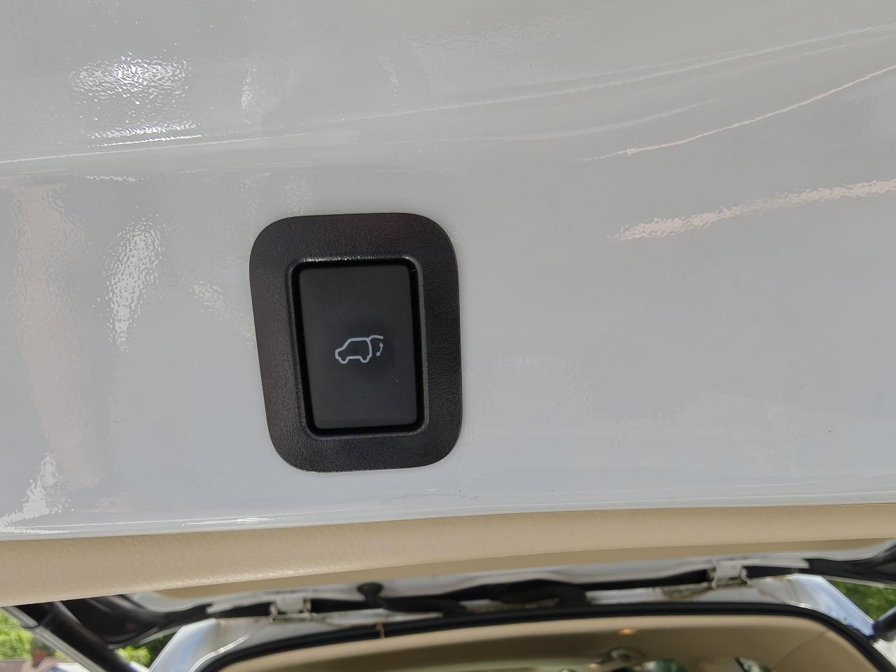 Toyota Highlander SE FWD V6 2019