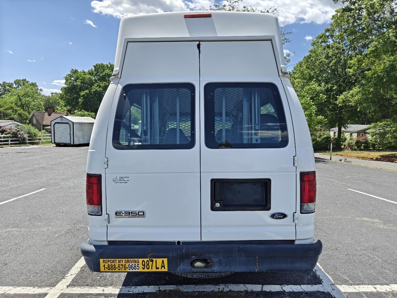 Ford Econoline E350 Super Duty Extended 2008