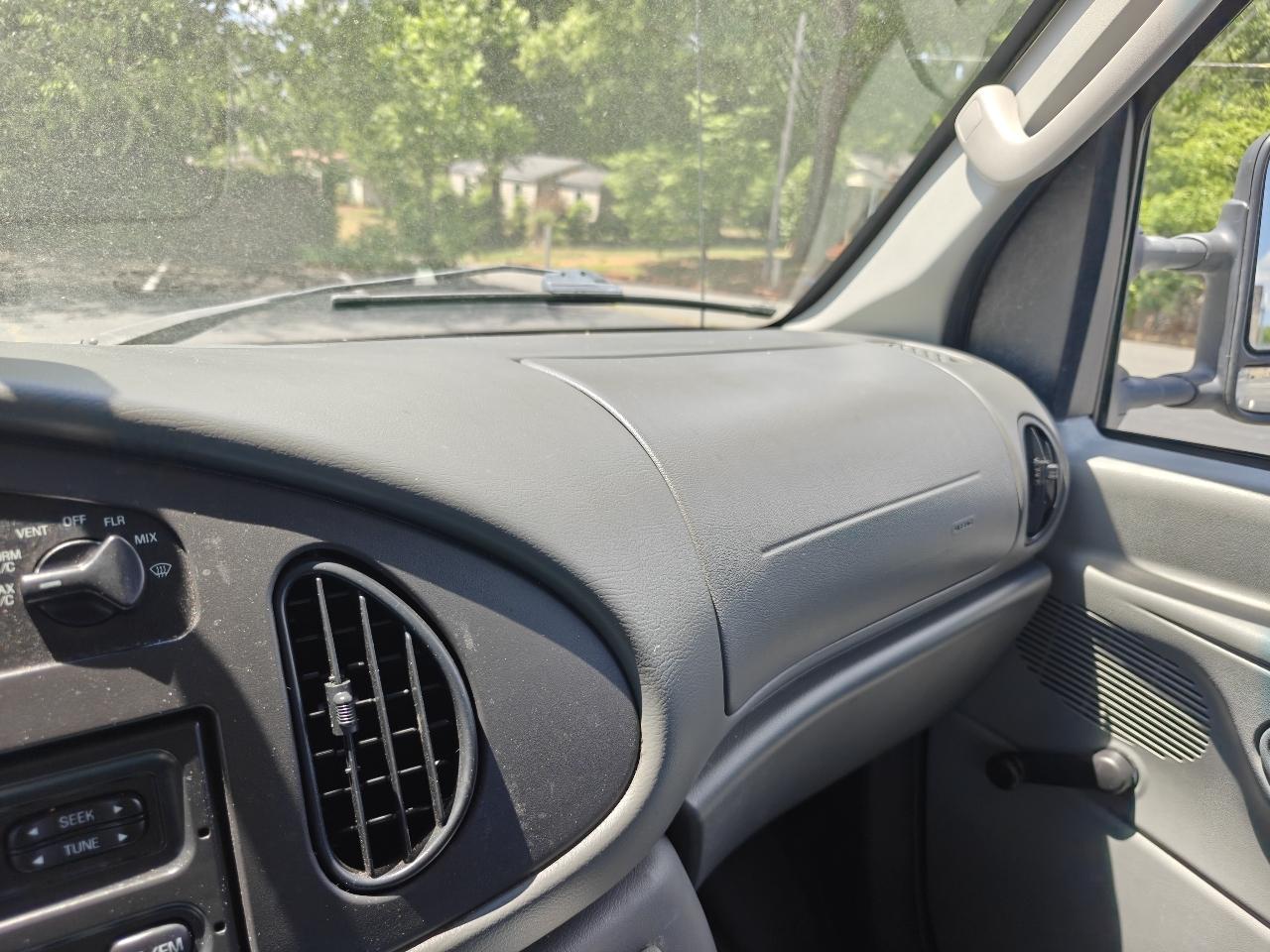 Ford Econoline E350 Super Duty Extended 2008