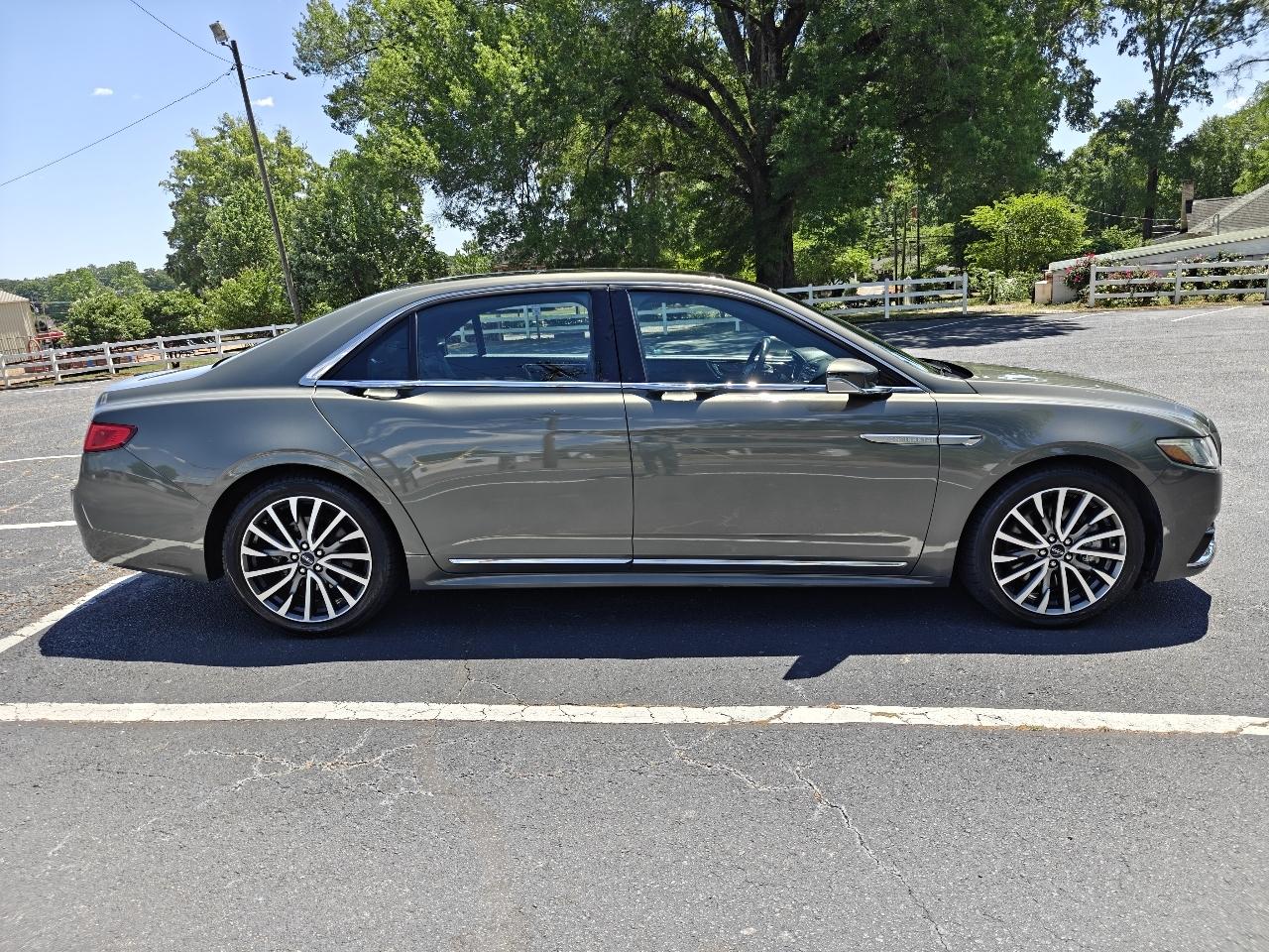 Lincoln Continental Select AWD 2017