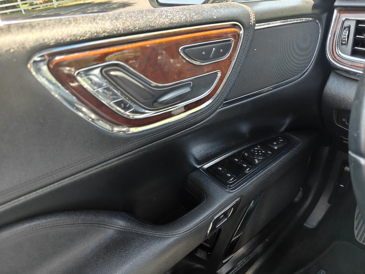 Lincoln Continental Select AWD 2017