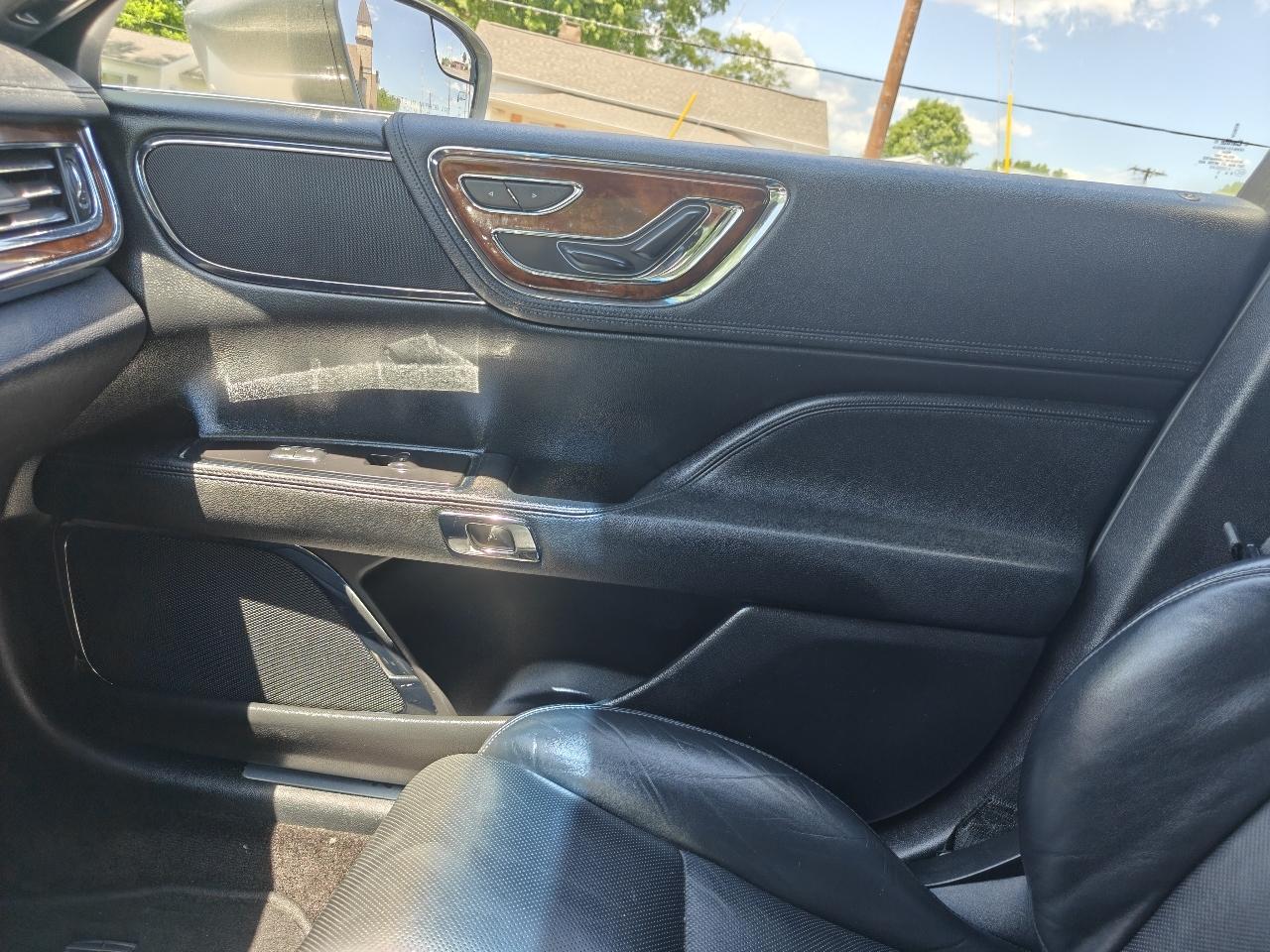 Lincoln Continental Select AWD 2017