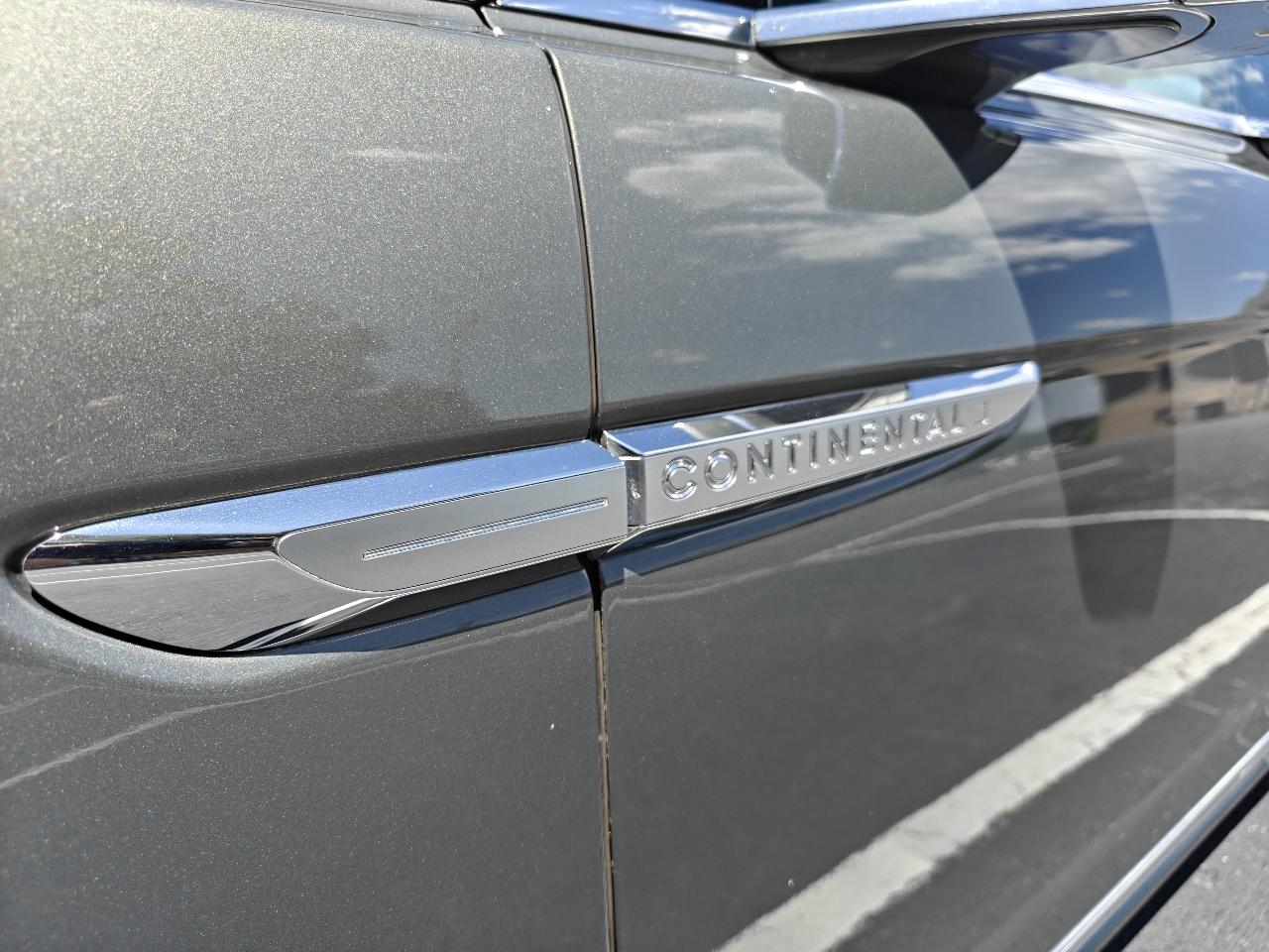 Lincoln Continental Select AWD 2017