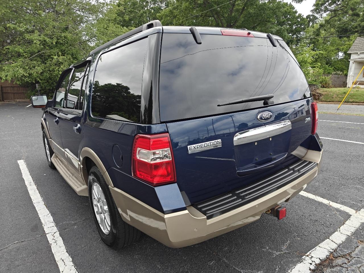 Ford Expedition XLT 4WD 2014