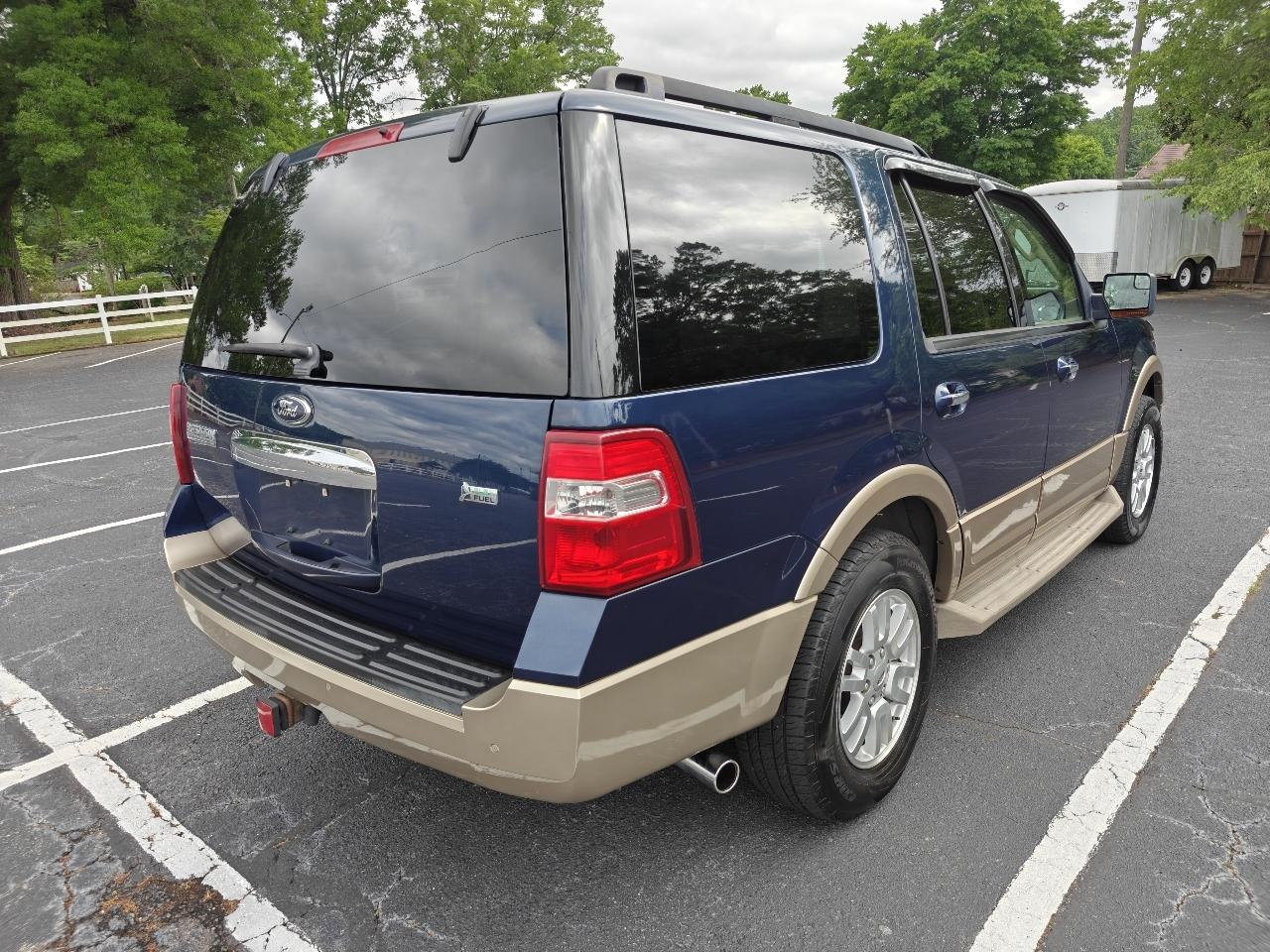 Ford Expedition XLT 4WD 2014