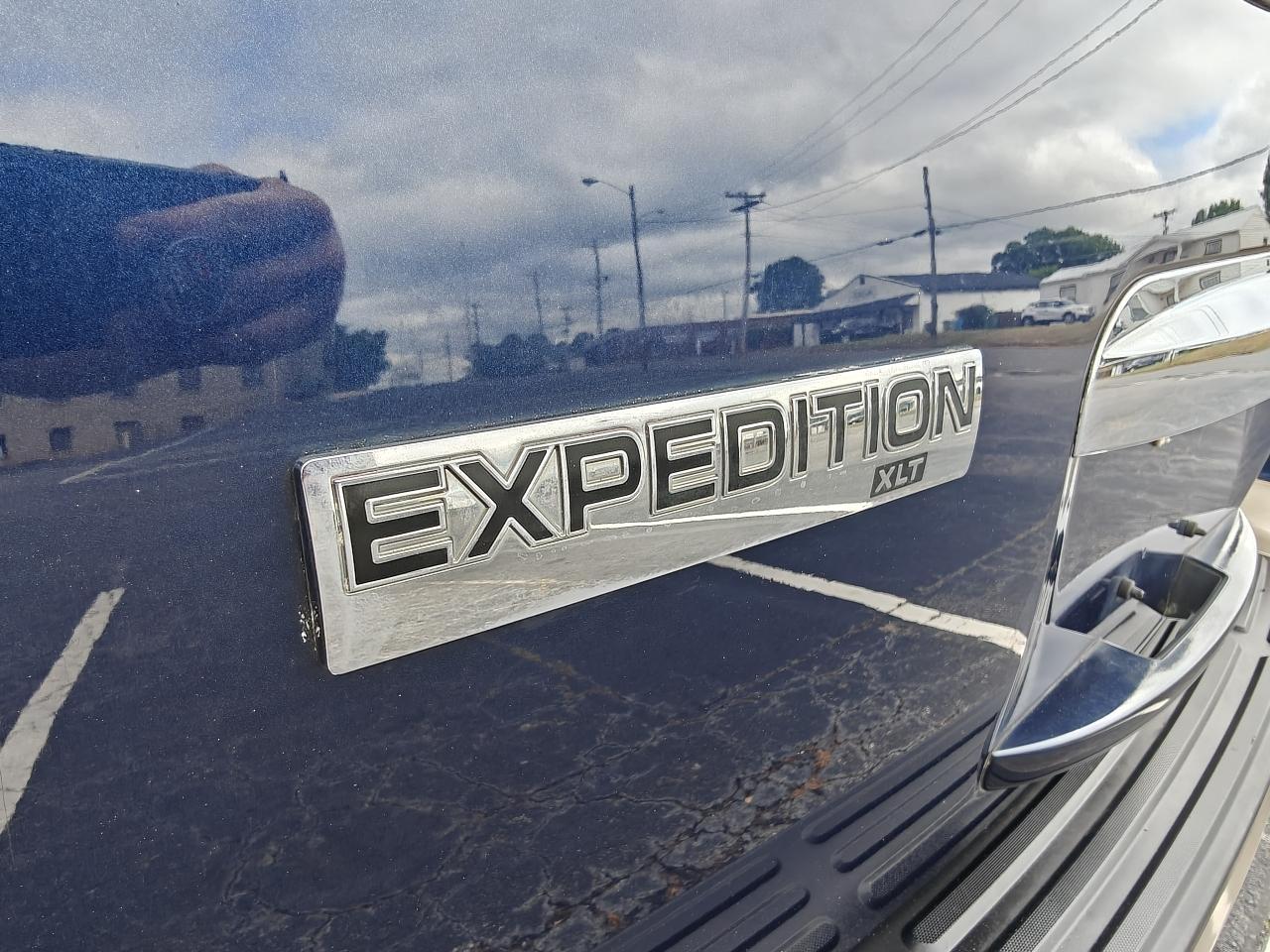 Ford Expedition XLT 4WD 2014