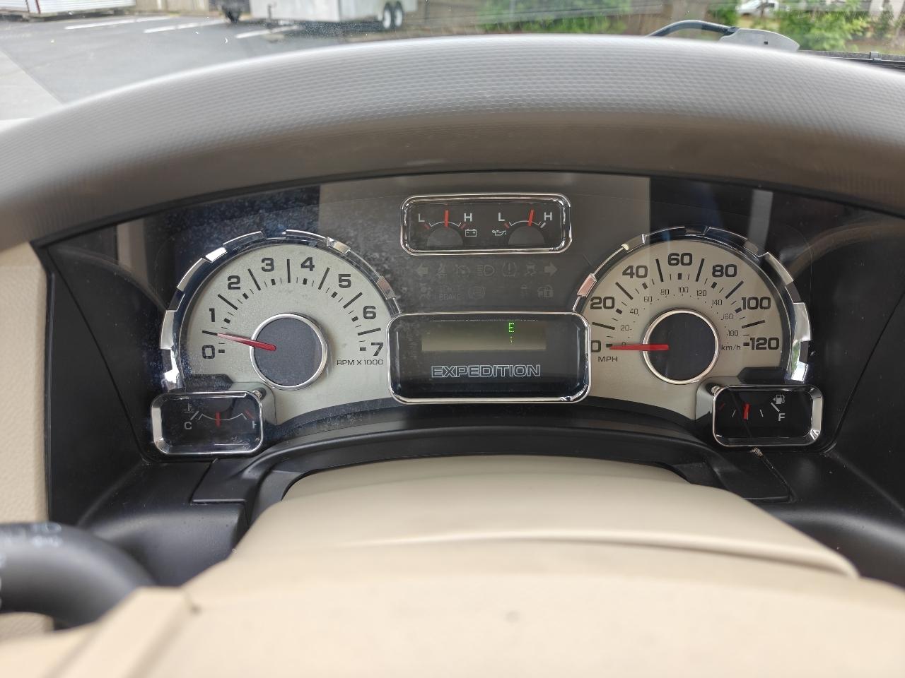 Ford Expedition XLT 4WD 2014