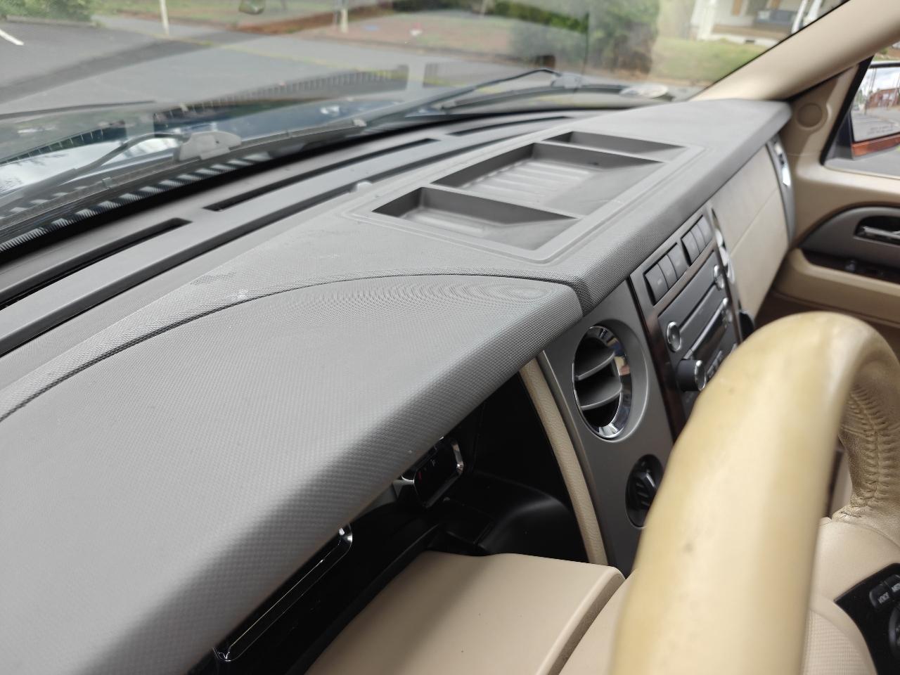 Ford Expedition XLT 4WD 2014