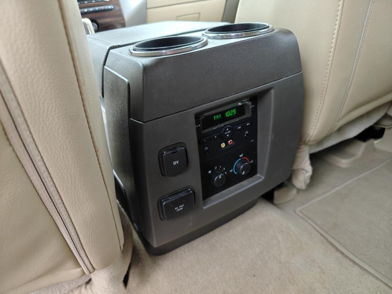 Ford Expedition XLT 4WD 2014