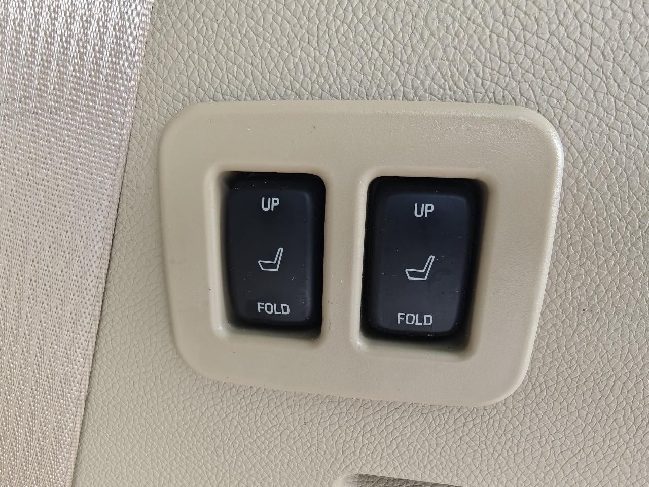 Ford Expedition XLT 4WD 2014