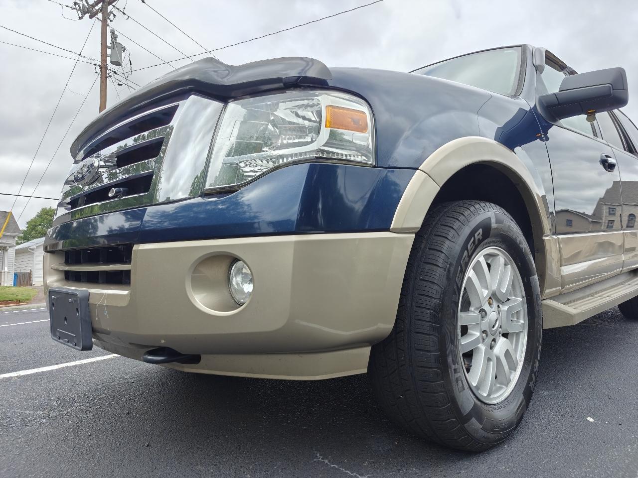 Ford Expedition XLT 4WD 2014