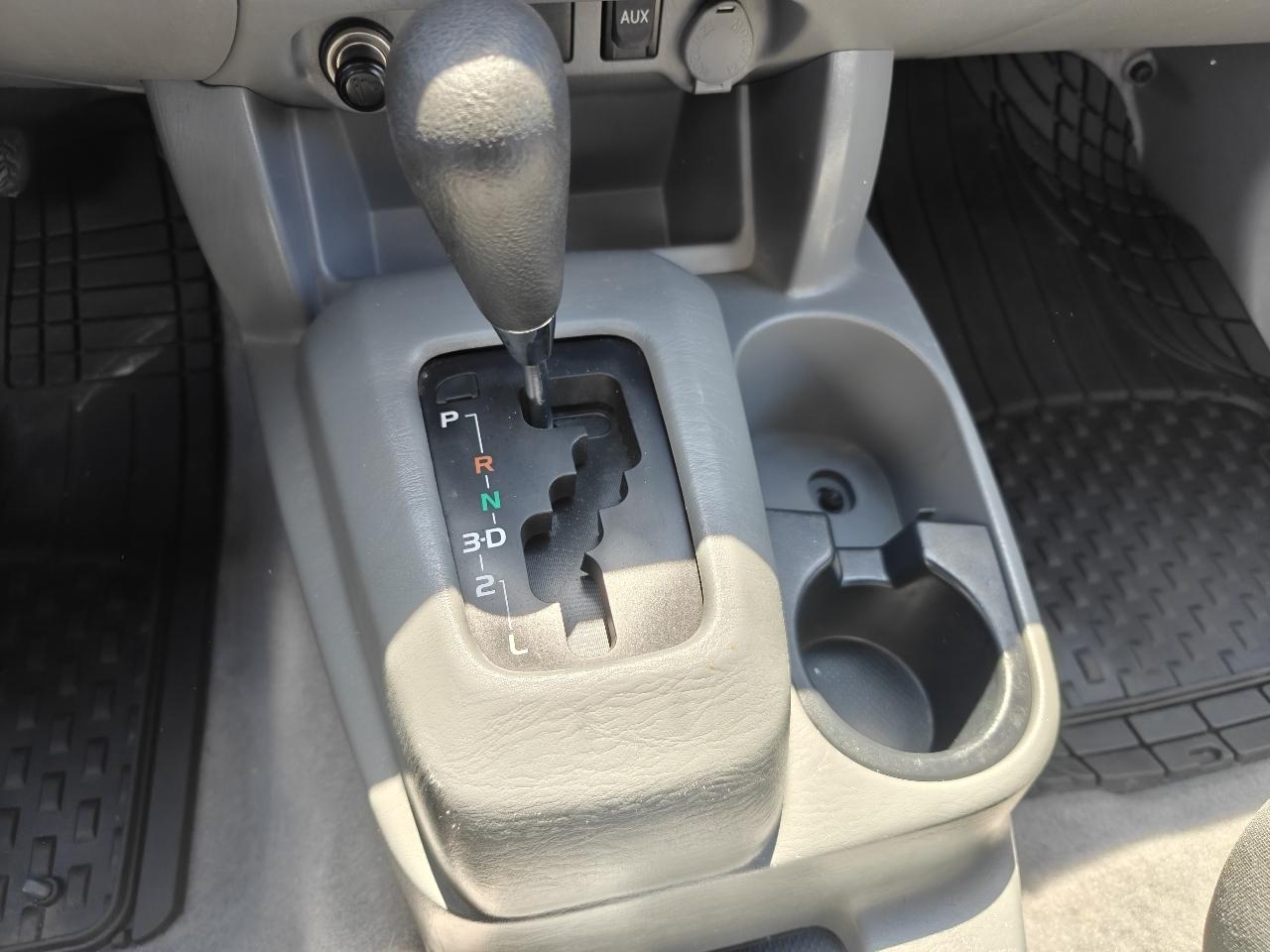 Toyota Tacoma Regular Cab 2WD 2011