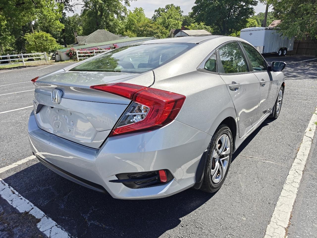 Honda Civic 4dr Sedan LX Auto 2017