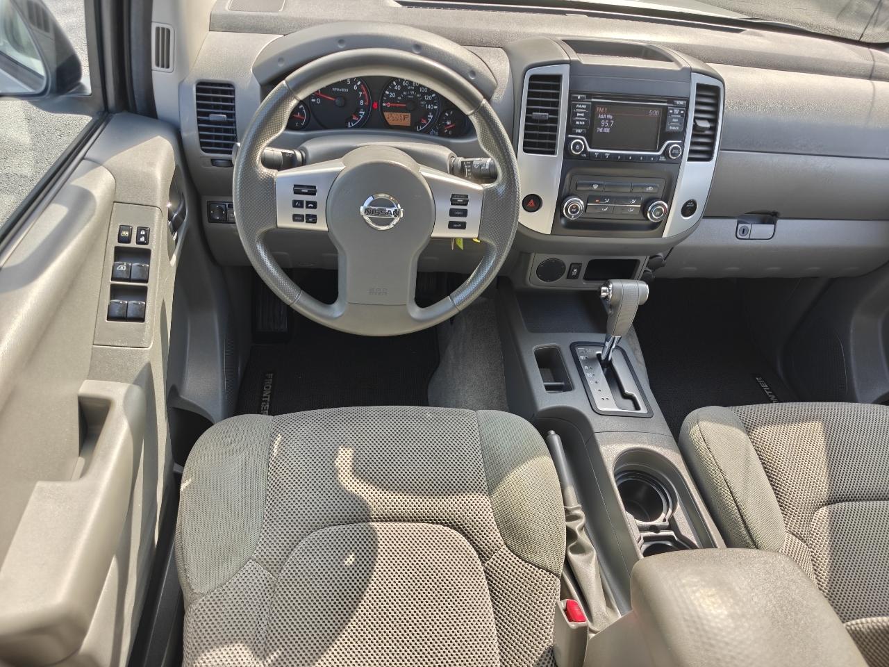 Nissan Frontier S Crew Cab 5AT 2WD 2016