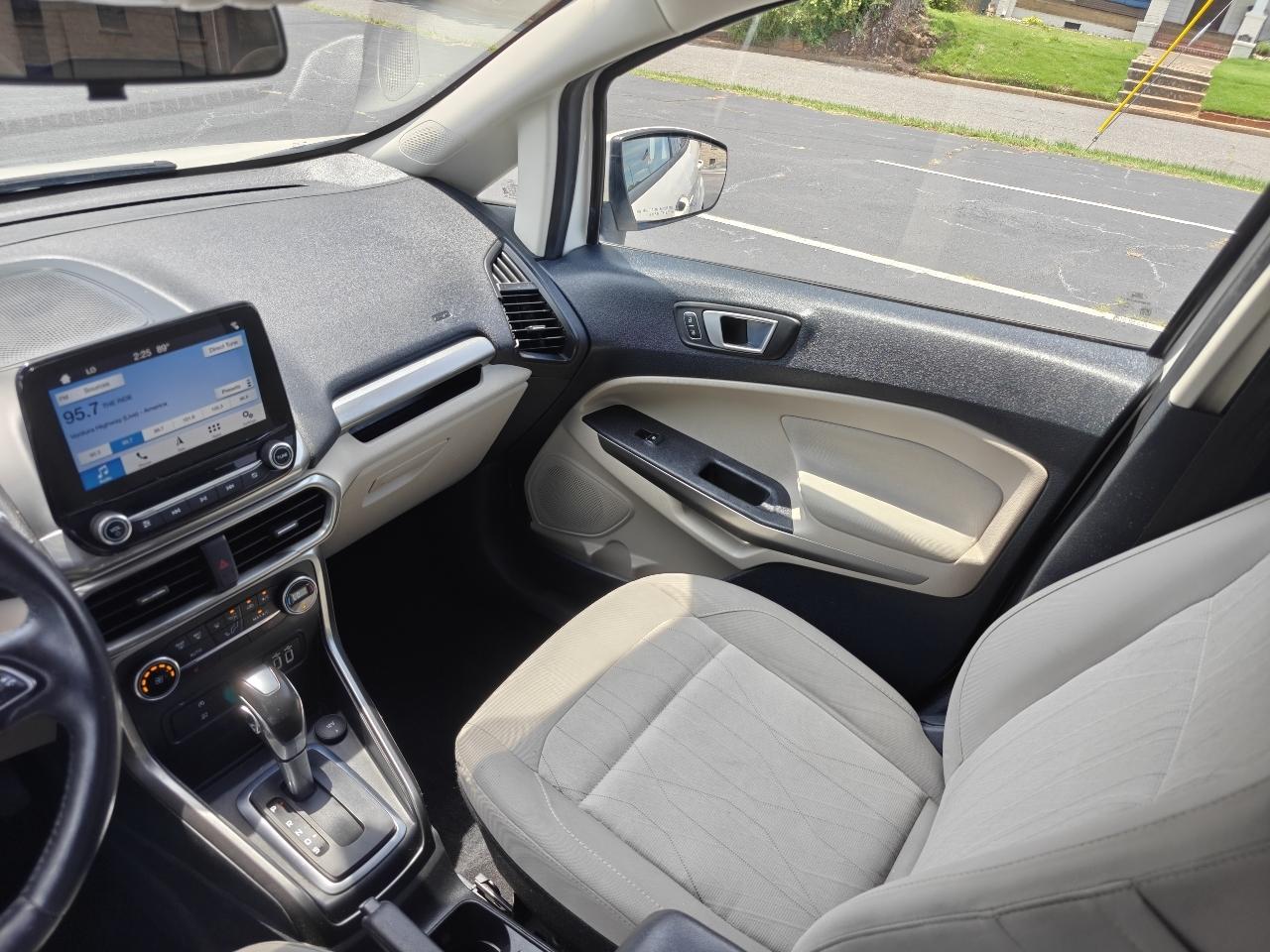 Ford EcoSport SE 2018