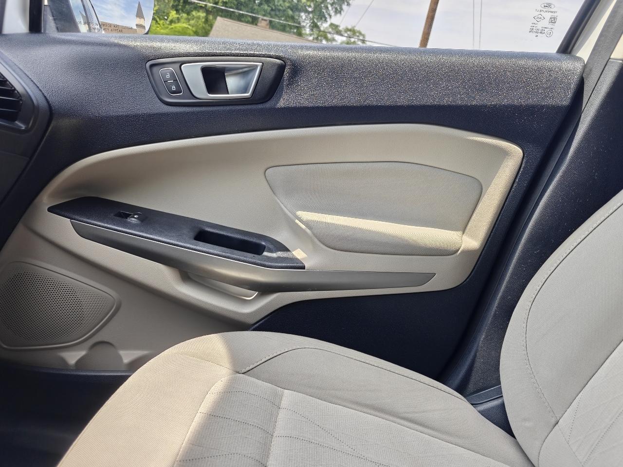 Ford EcoSport SE 2018