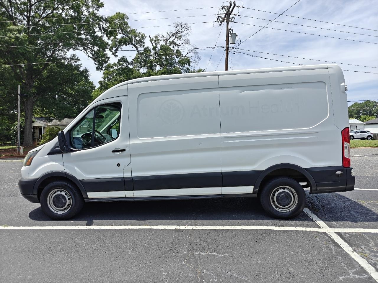 Ford Transit 250 Van Med. Roof w/Sliding Pass. 148-in. WB 2017