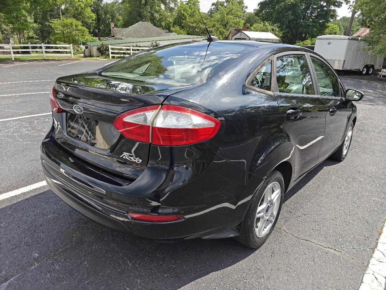 Ford Fiesta SE Sedan 2019