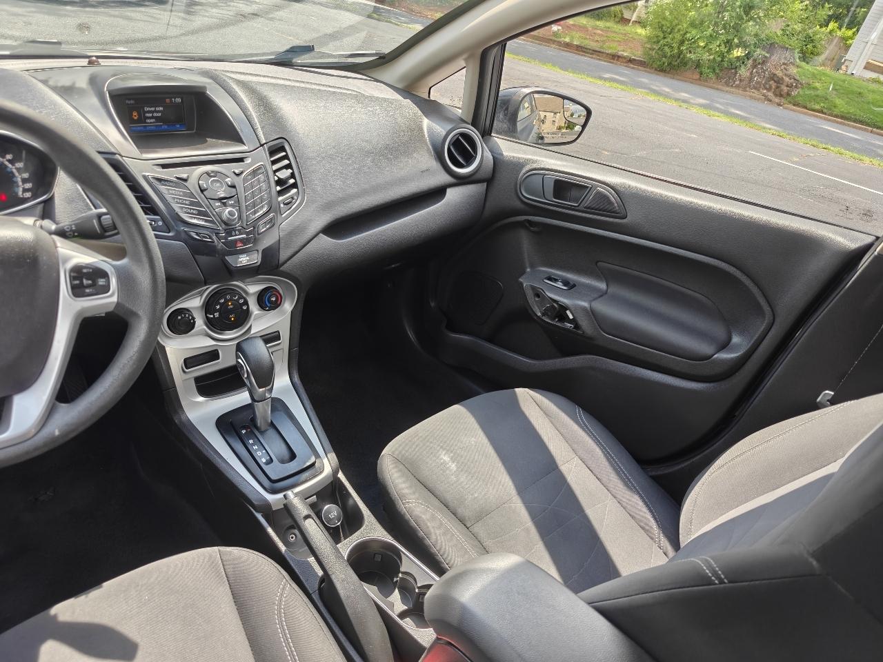 Ford Fiesta SE Sedan 2019