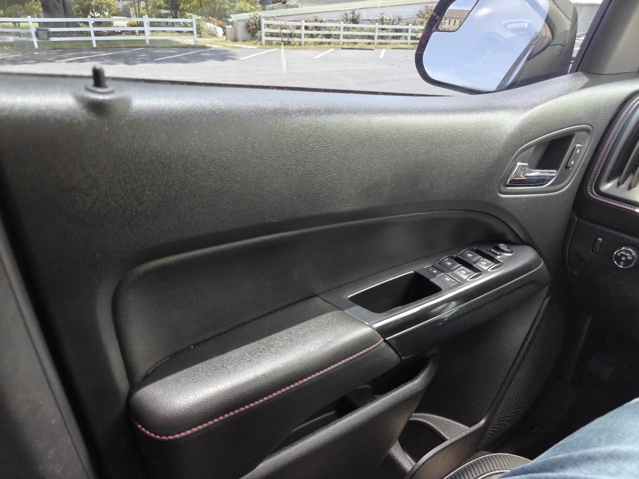 GMC Canyon SLE Crew Cab 4WD 2016
