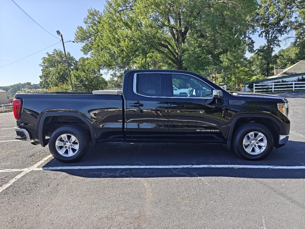 GMC Sierra 1500 2WD Double Cab 147" SLE 2019