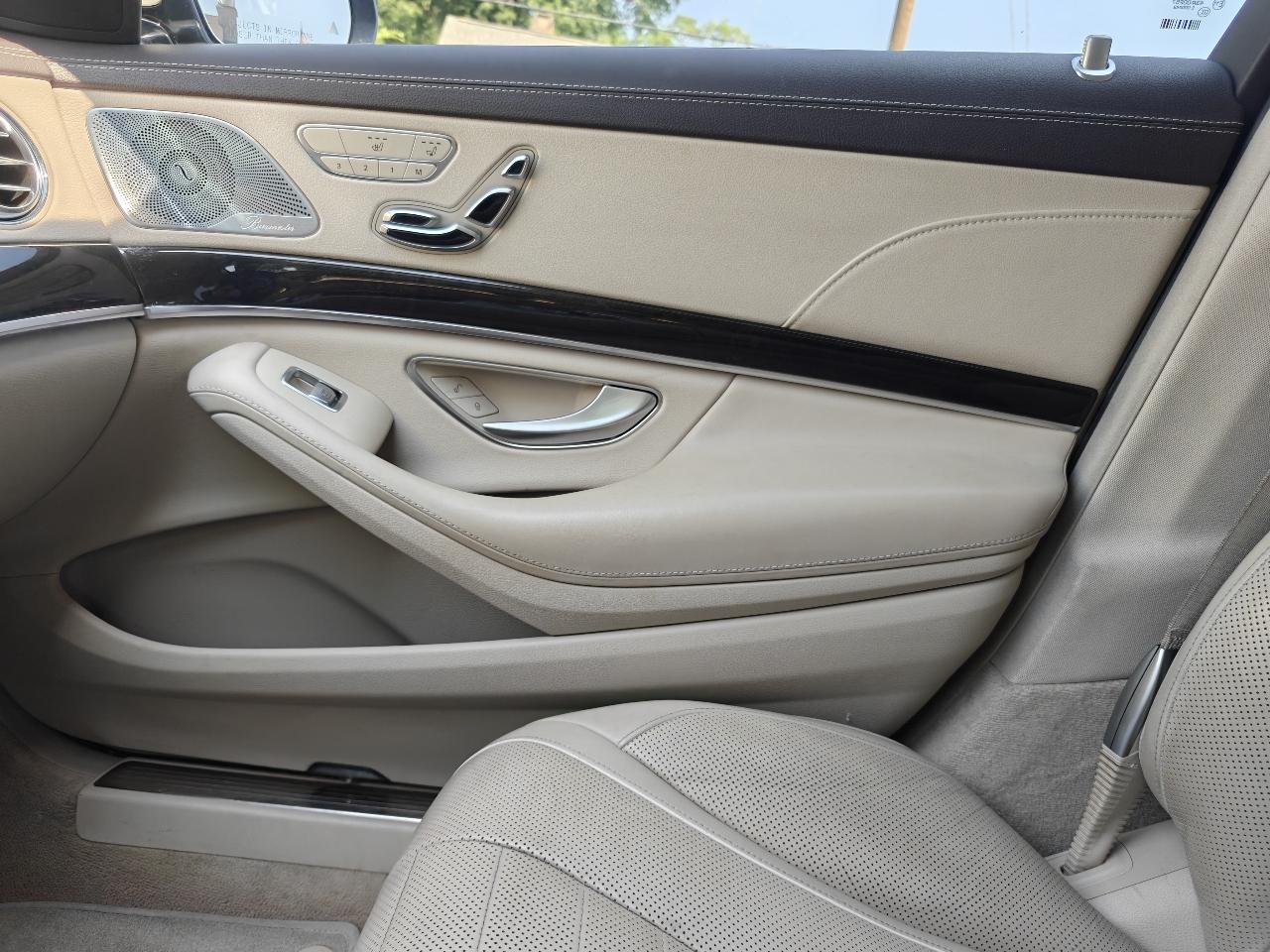 Mercedes-Benz S-Class S550 2016
