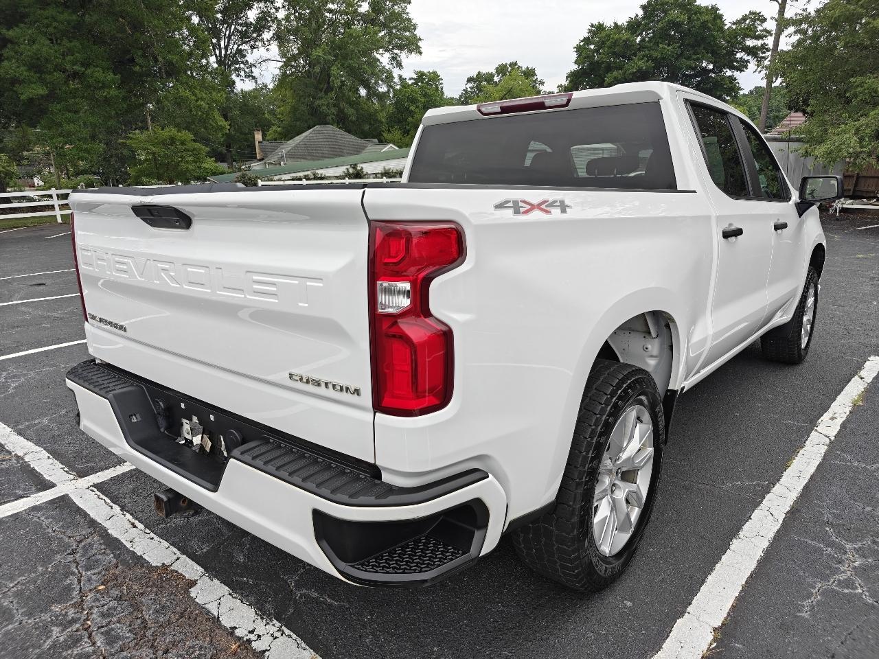 Chevrolet Silverado 1500 Limited Custom Crew Cab Short Box 4WD 2022