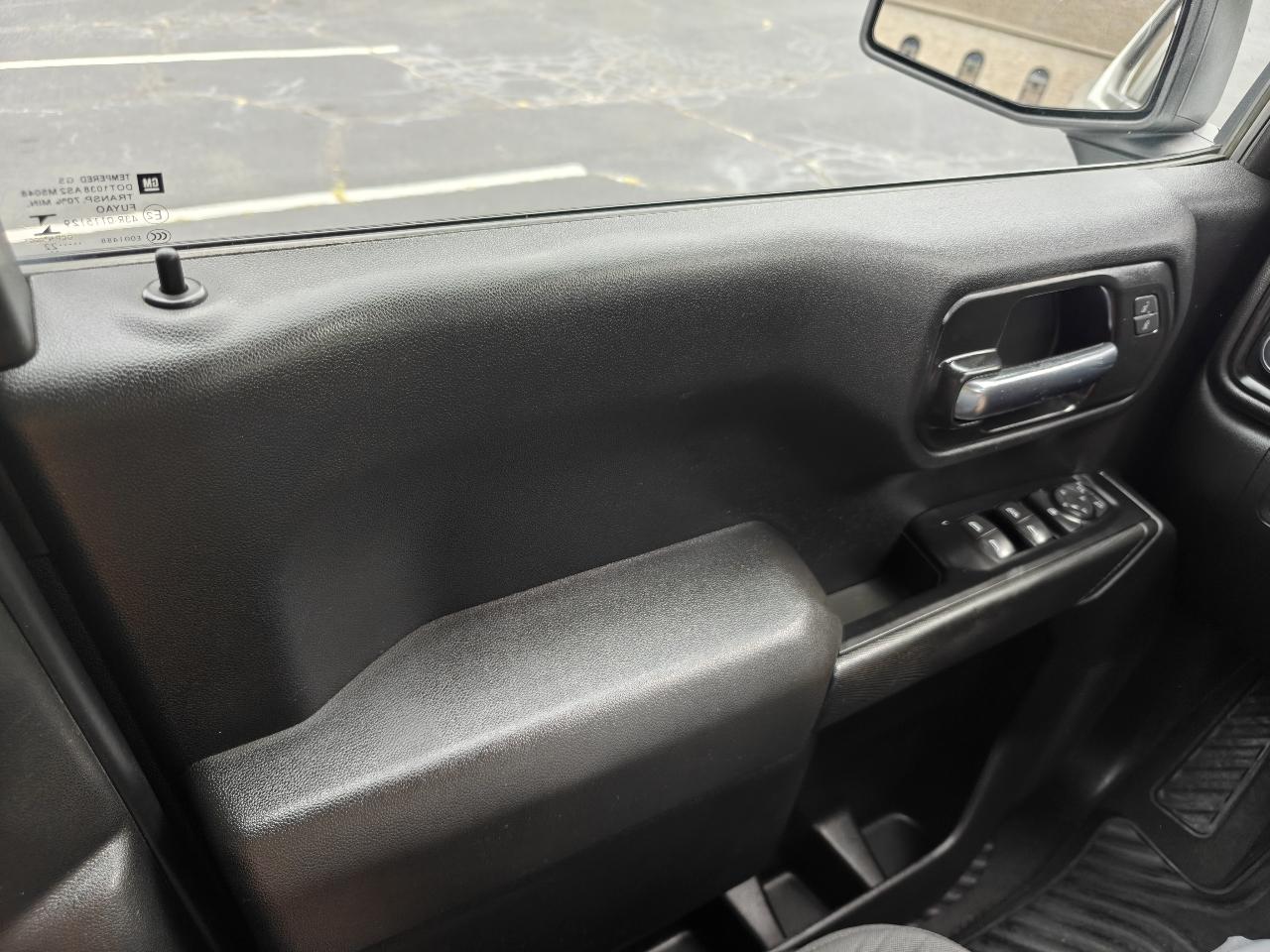 Chevrolet Silverado 1500 Limited Custom Crew Cab Short Box 4WD 2022