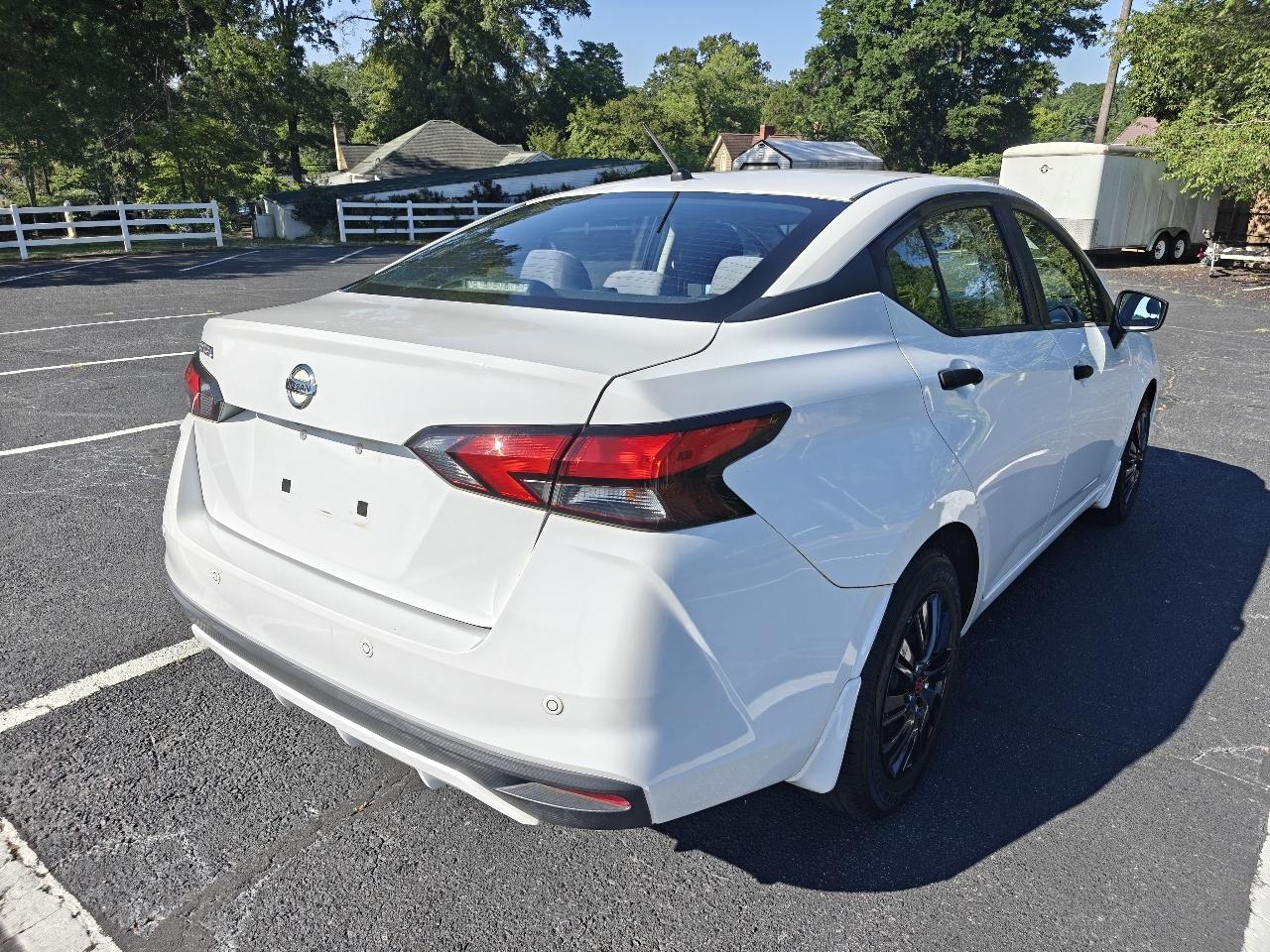 Nissan Versa S CVT 2021