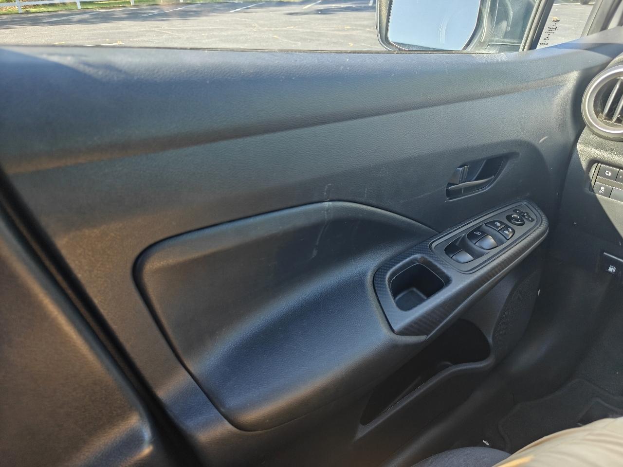 Nissan Versa S CVT 2021