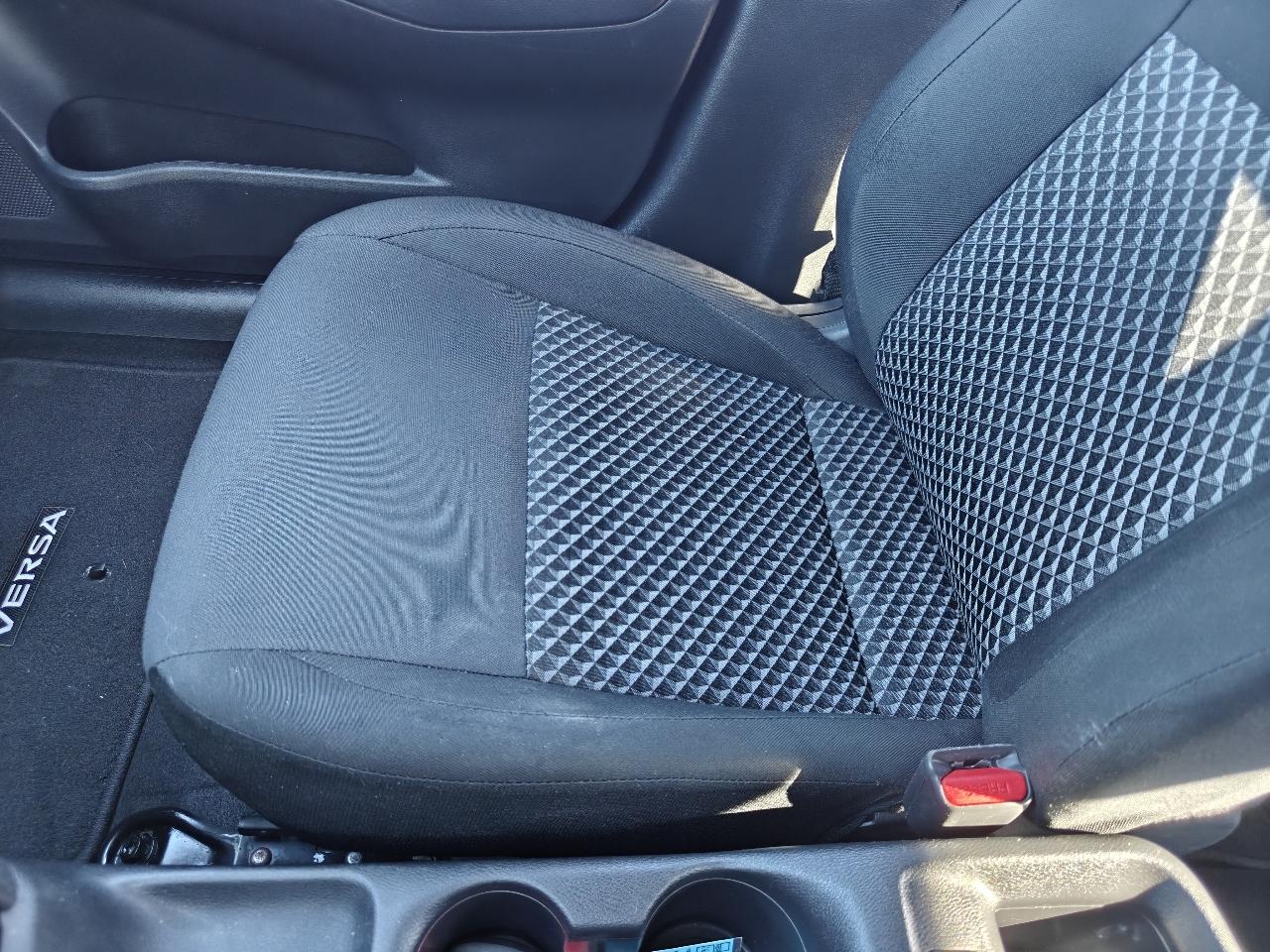 Nissan Versa S CVT 2021