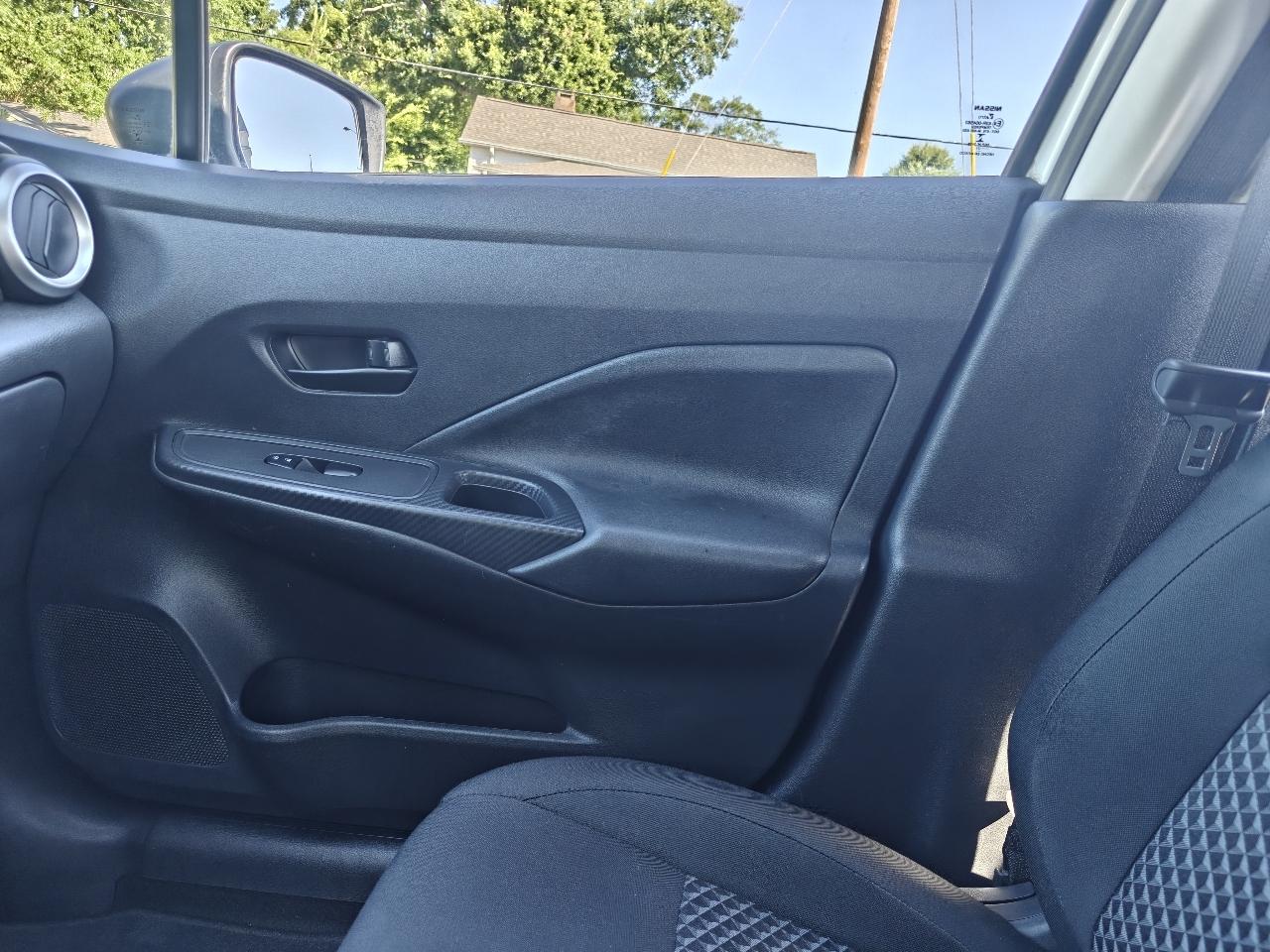 Nissan Versa S CVT 2021