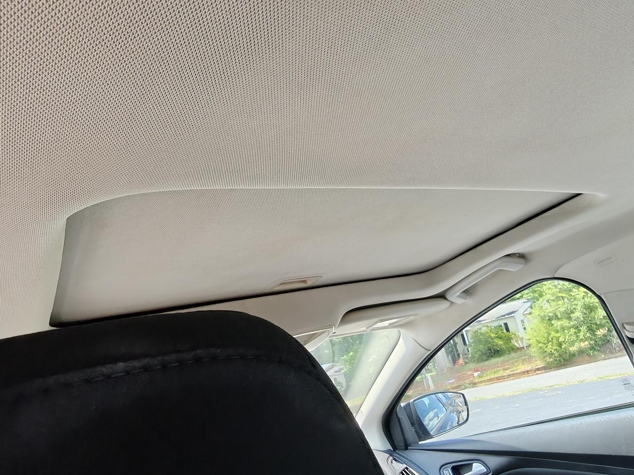 Ford Focus SE Sedan 2016