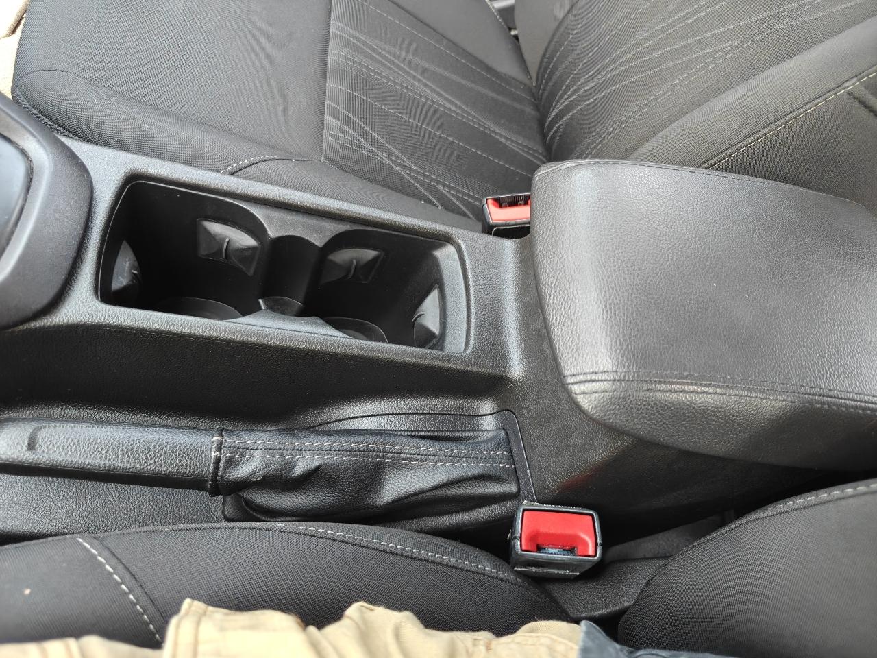 Ford Focus SE Sedan 2016