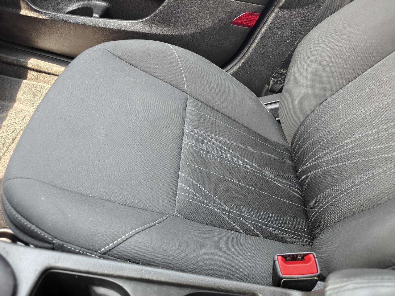 Ford Focus SE Sedan 2016
