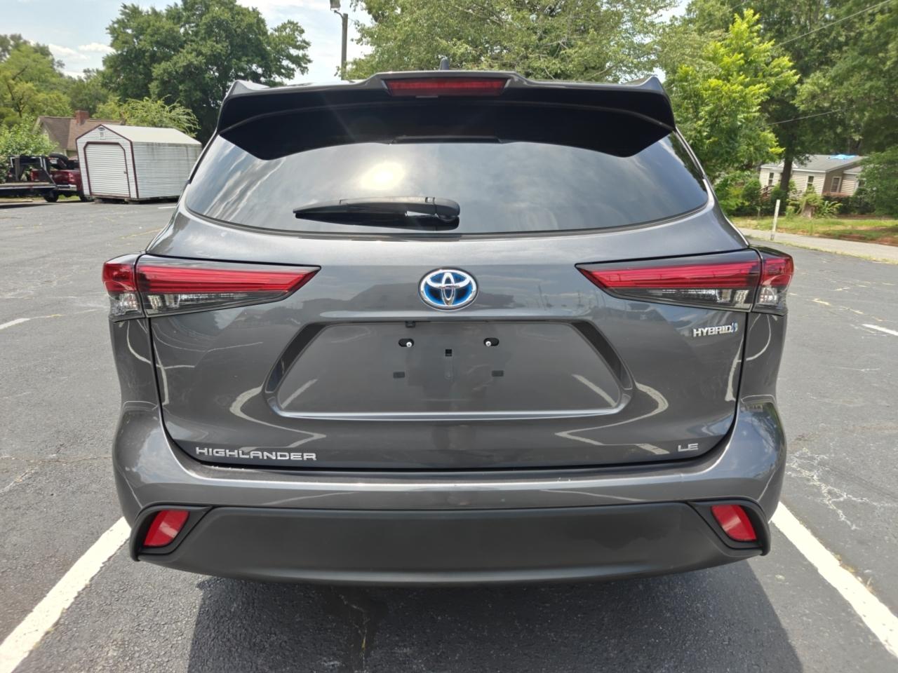 Toyota Highlander Hybrid LE AWD 2023